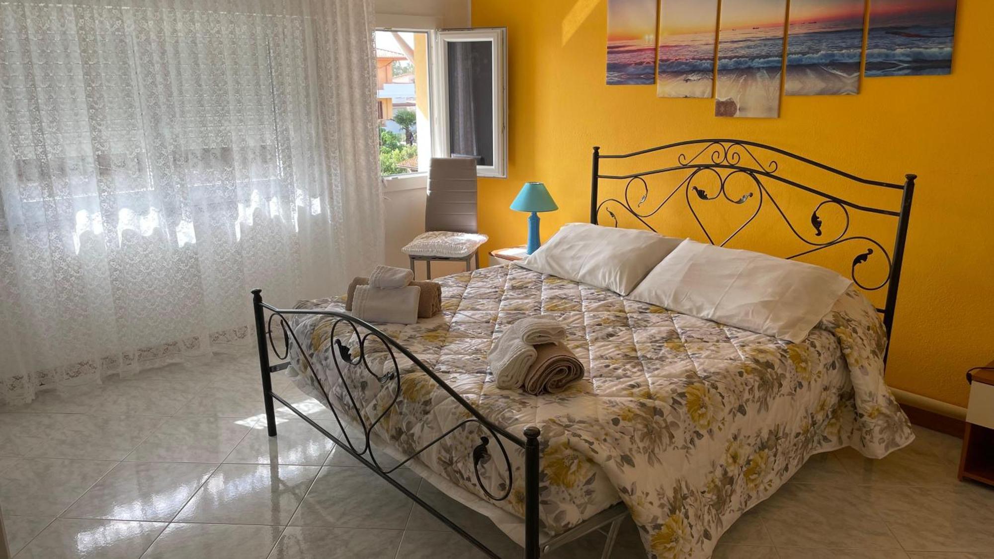 Casa Vacanze Da Roberta A Pochi Km Da Oristano Simaxis Εξωτερικό φωτογραφία